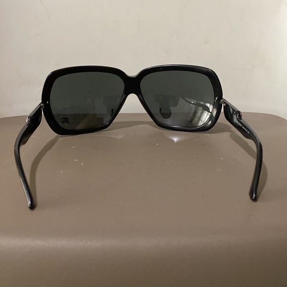 BURBERRY-AUTHENTIC WITH THE ICONIC ‘KNIGHT’ UPON THE HORSE ON LENSE - Picture 7 of 11